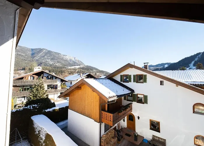 Апартаменти Bergzeit *